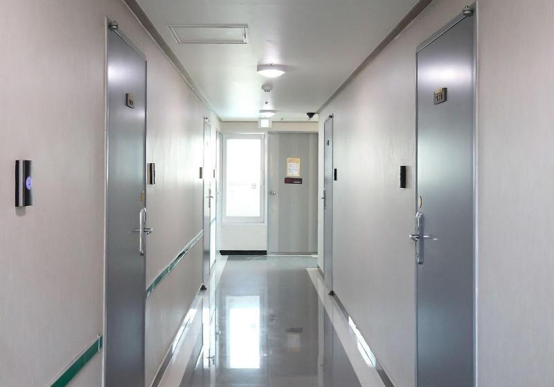 ペンション Sb House