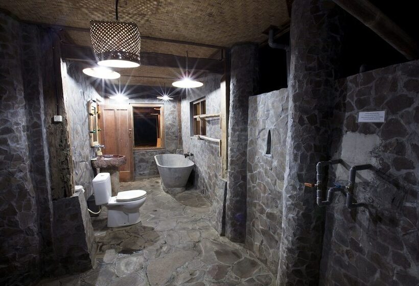 Pondok Pitaya Hotel, Surfing & Yoga