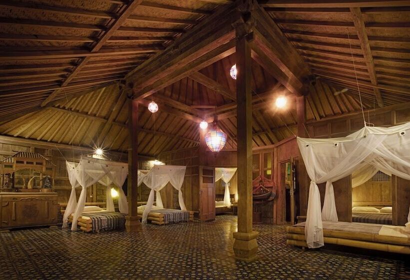 Pondok Pitaya Hotel, Surfing & Yoga