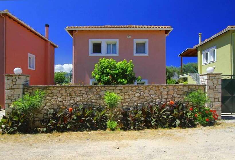 Saint Thomas Village