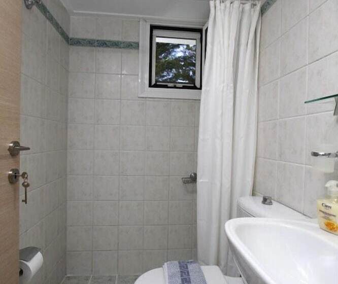 Saint Thomas Village