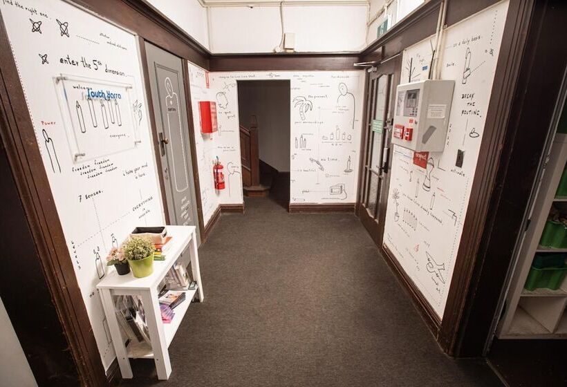 South Yarra Hostel