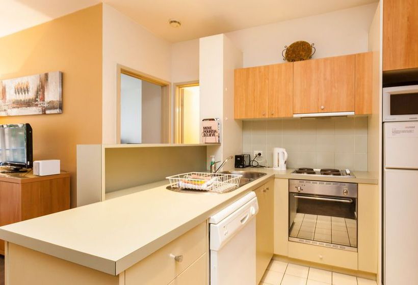 Staycentral Melbourne Serviced Apartments Catani 1