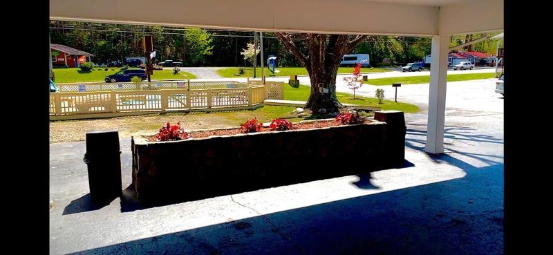 Travelowes Motel Maggie Valley