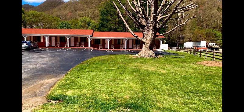 Travelowes Motel Maggie Valley