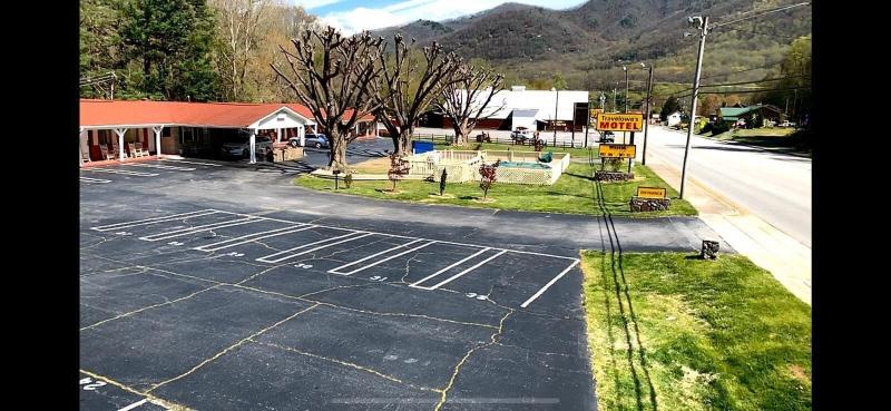 Travelowes Motel Maggie Valley