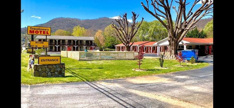 Travelowes Motel Maggie Valley