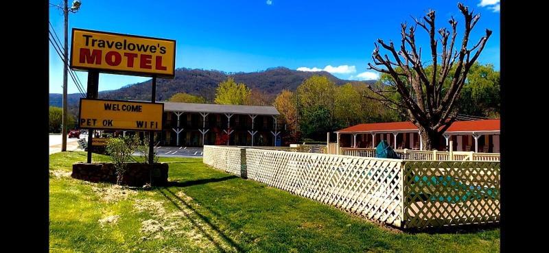 Travelowes Motel Maggie Valley