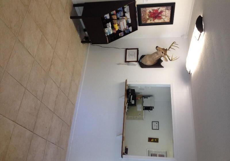 Travelowes Motel Maggie Valley