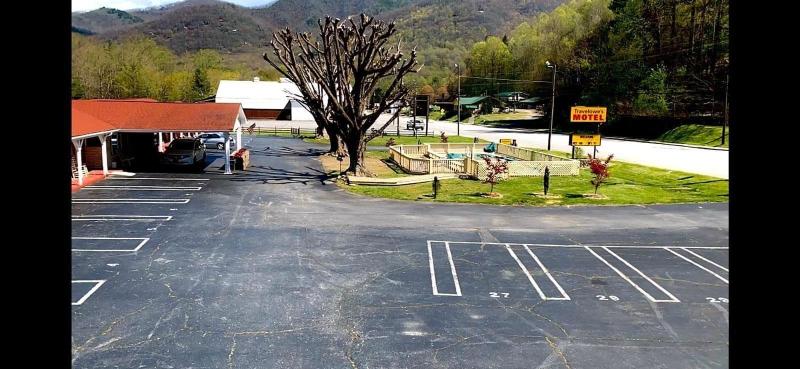 Travelowes Motel Maggie Valley