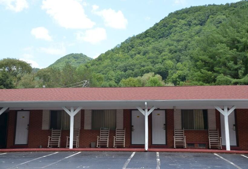 Travelowes Motel Maggie Valley
