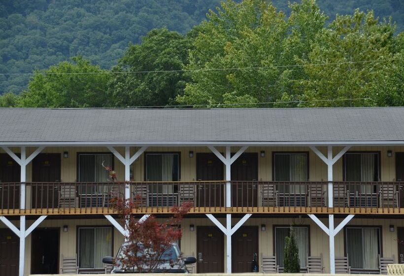 Travelowes Motel Maggie Valley