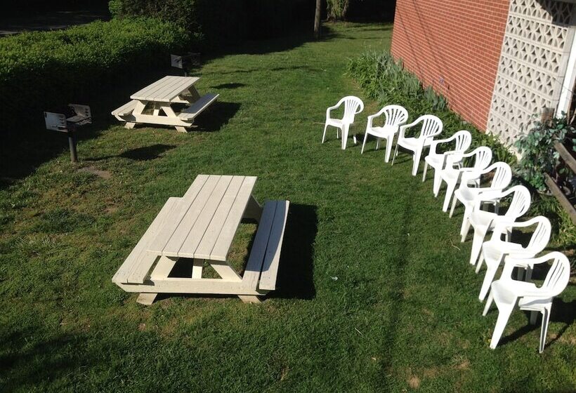 Travelowes Motel Maggie Valley