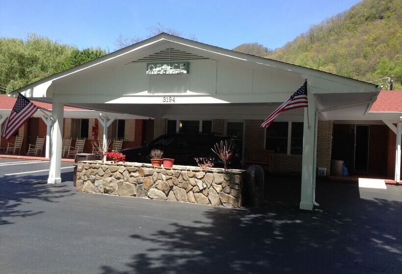 Travelowes Motel Maggie Valley