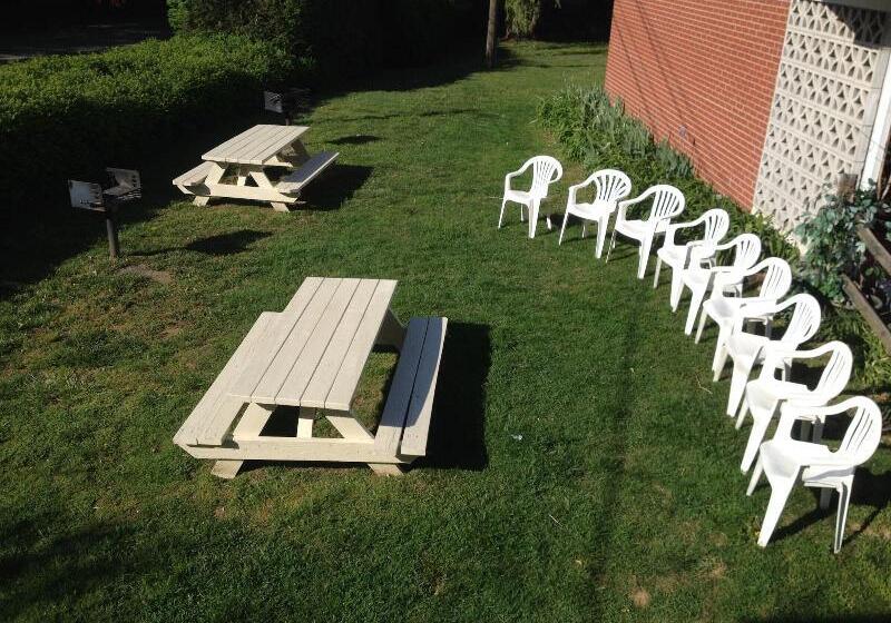 Travelowes Motel Maggie Valley