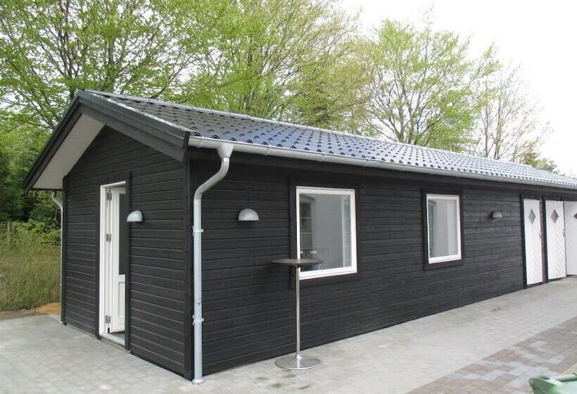 White House Hotel Apartments