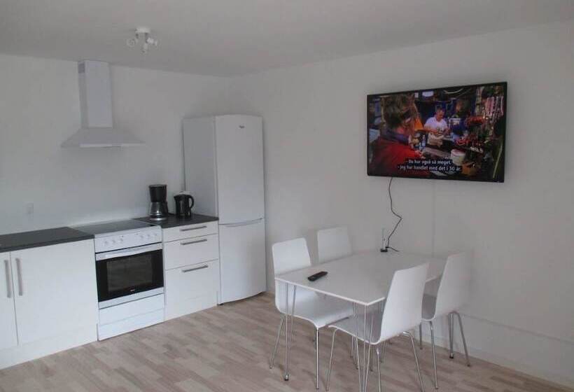 White House Hotel Apartments