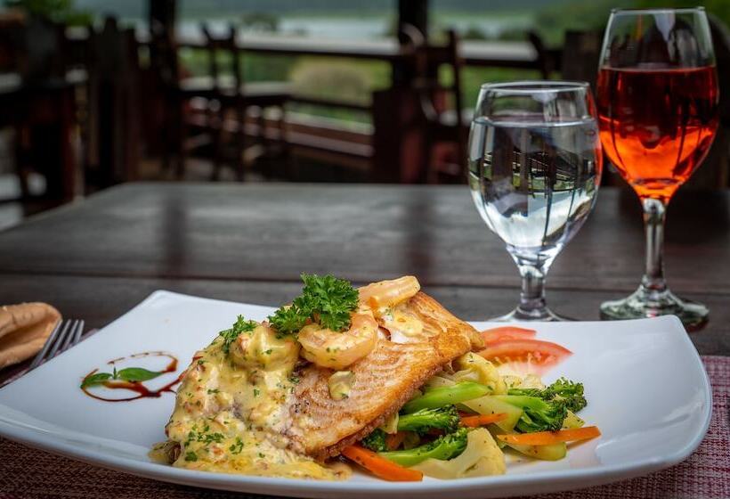 Chateau Arenal Hotel & Restaurante