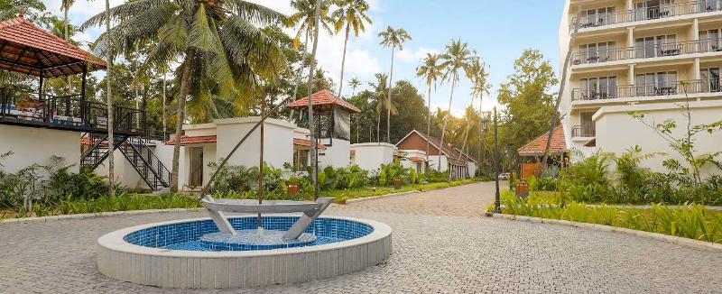 Отель Club Mahindra Arookutty