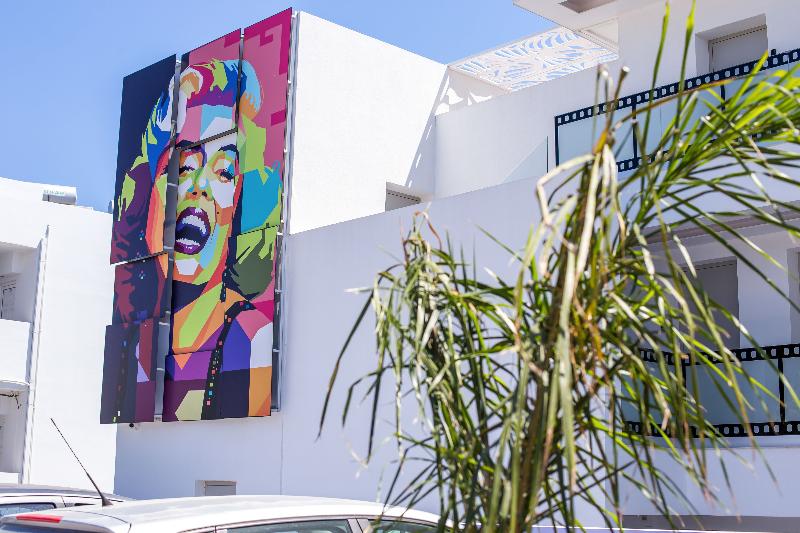 호텔 Hollywood Inn