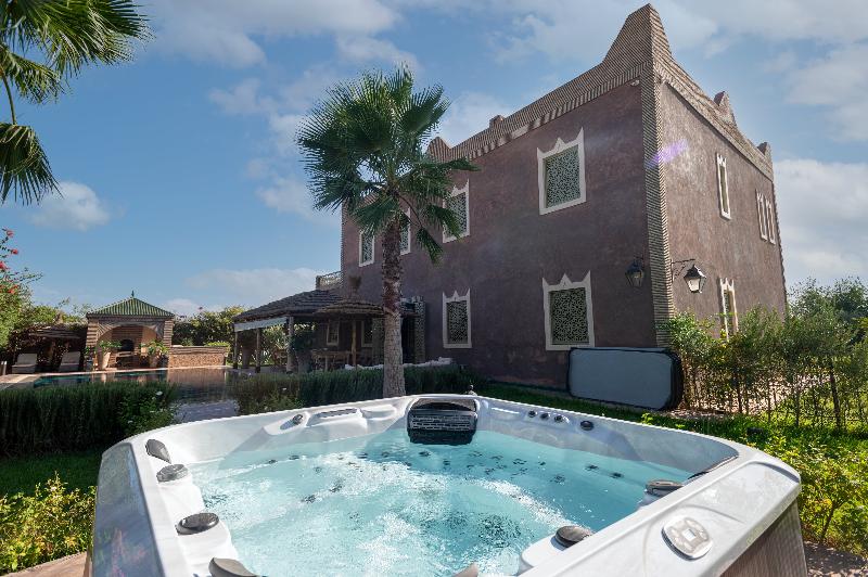 Отель Maria Towers , Palais Table D Hôtes & Spa