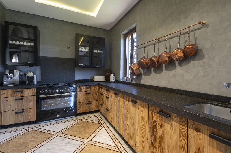 Отель Maria Towers , Palais Table D Hôtes & Spa