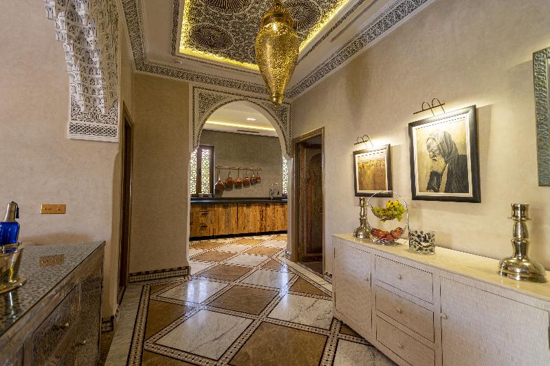 Отель Maria Towers , Palais Table D Hôtes & Spa