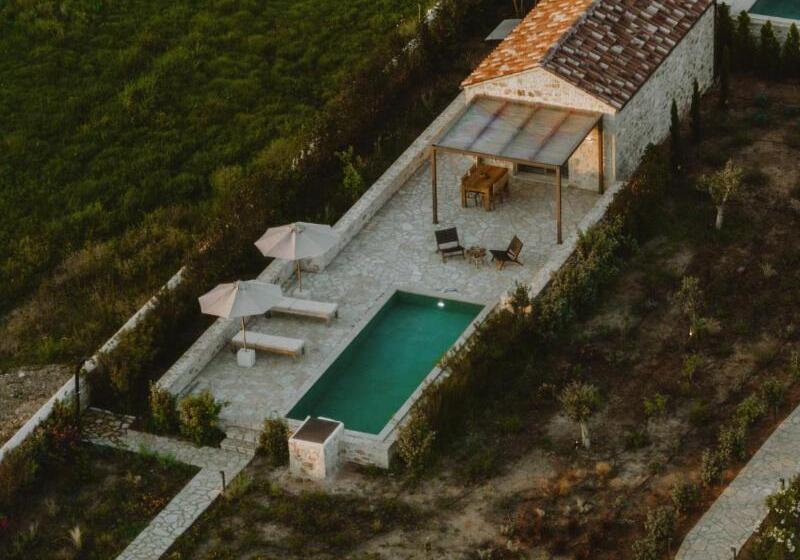 فندق Nama Seaside Villas