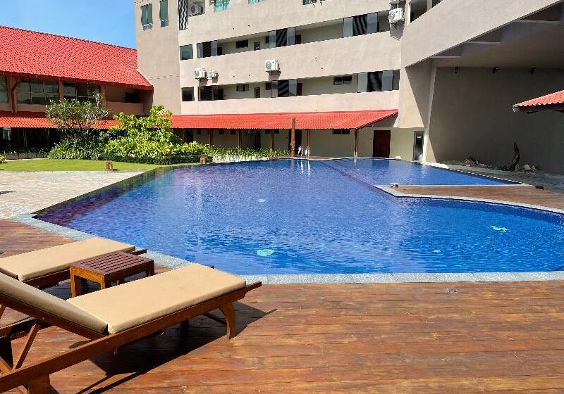 호텔 Oceanfronts Apartments