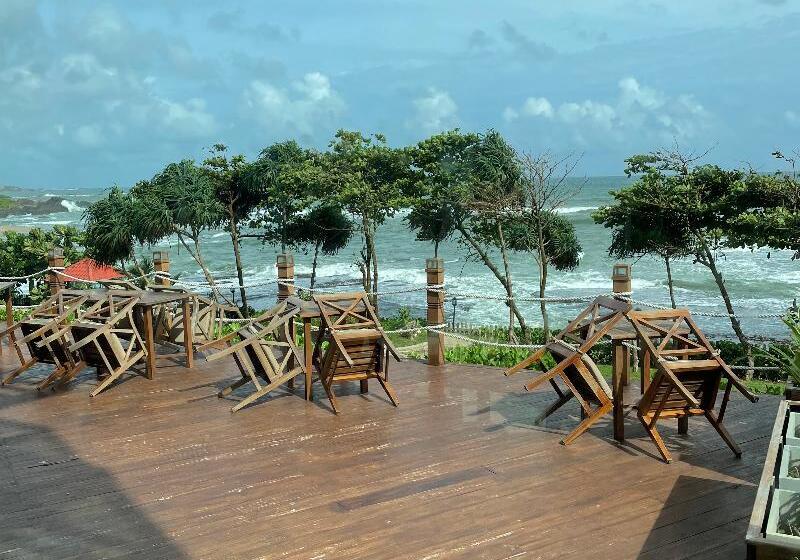 호텔 Oceanfronts Apartments