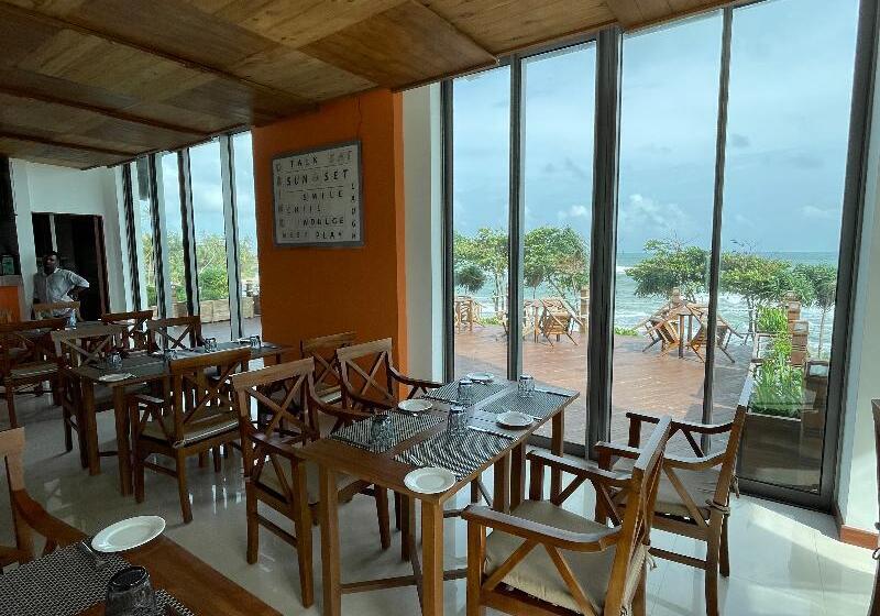 호텔 Oceanfronts Apartments