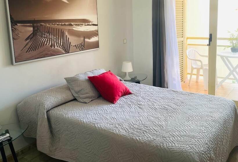 호텔 Puerta Del Sol Trm