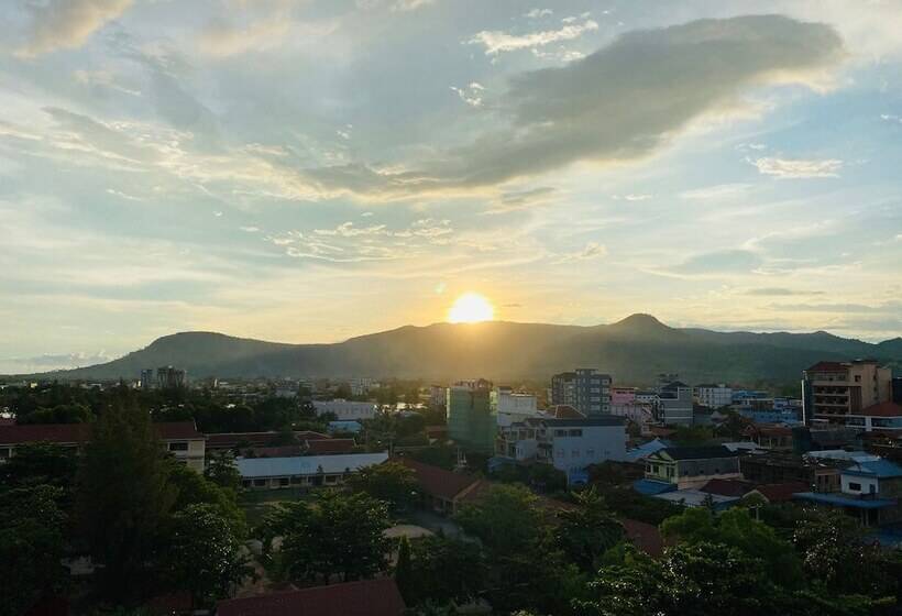 Отель Kampot Sunny