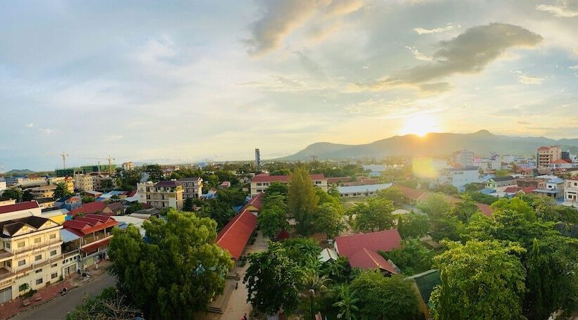 Отель Kampot Sunny