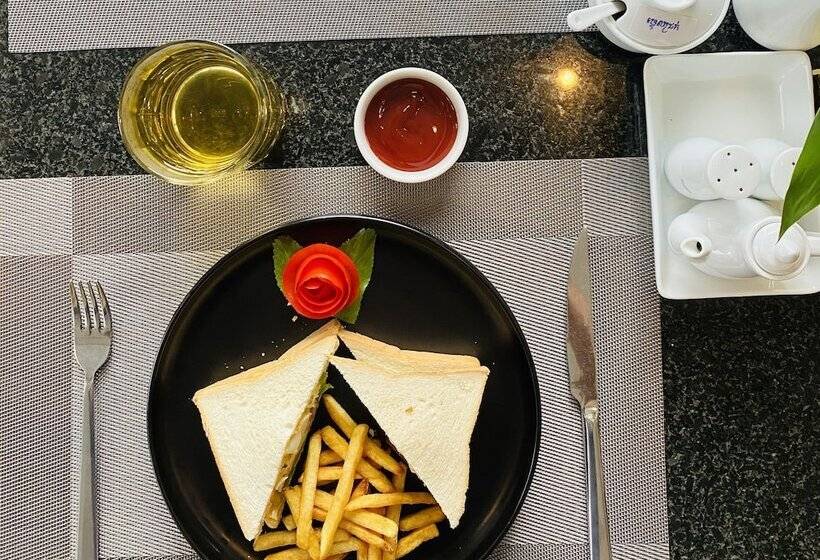 Отель Kampot Sunny