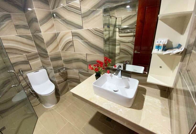 Отель Kampot Sunny