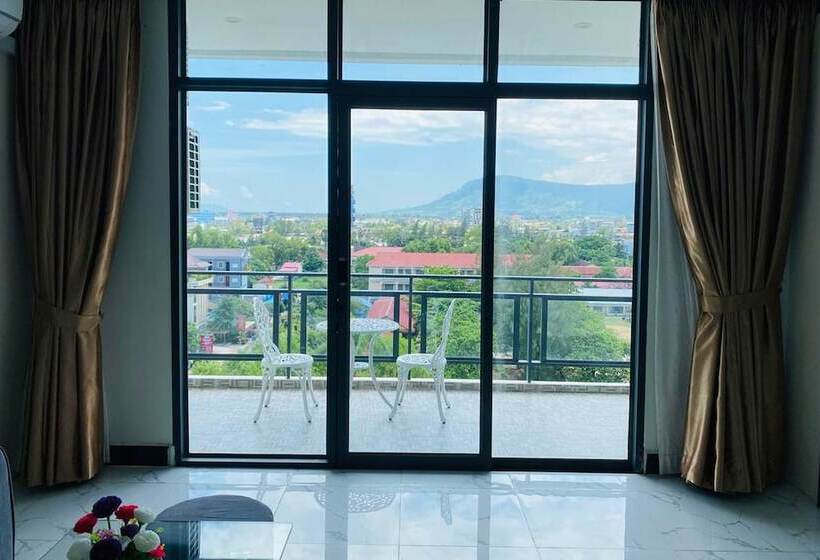 Отель Kampot Sunny