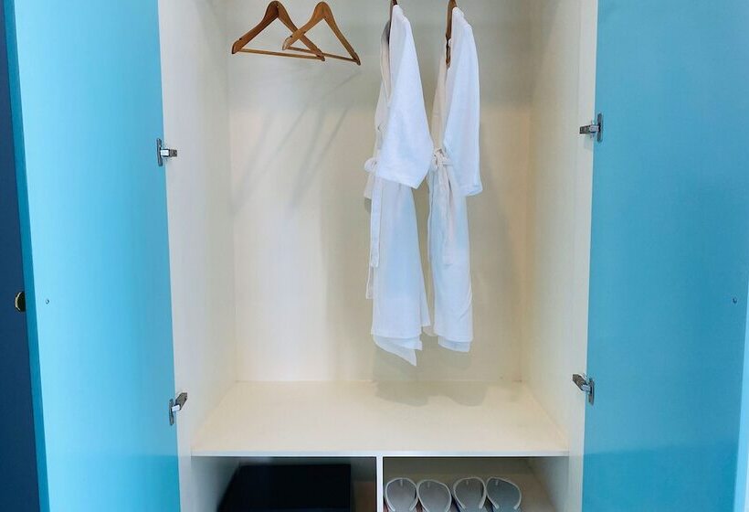 Отель Kampot Sunny