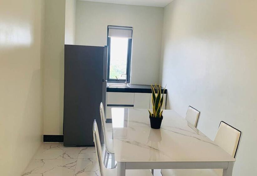 Отель Kampot Sunny