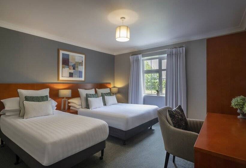 فندق The Flesk River Apartments