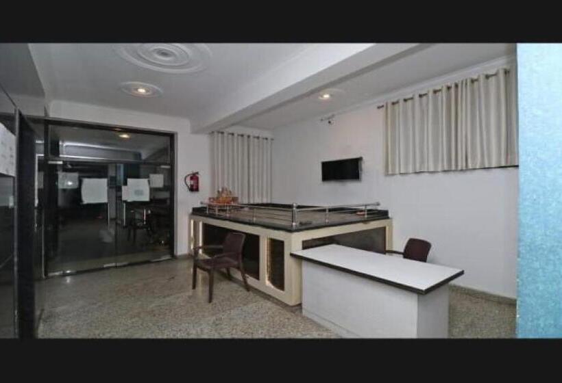 ホテル Oyo 82544 Rajni Guest House