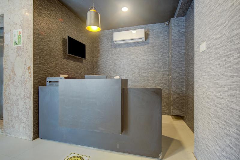 호텔 Oyo Townhouse 430 Everest