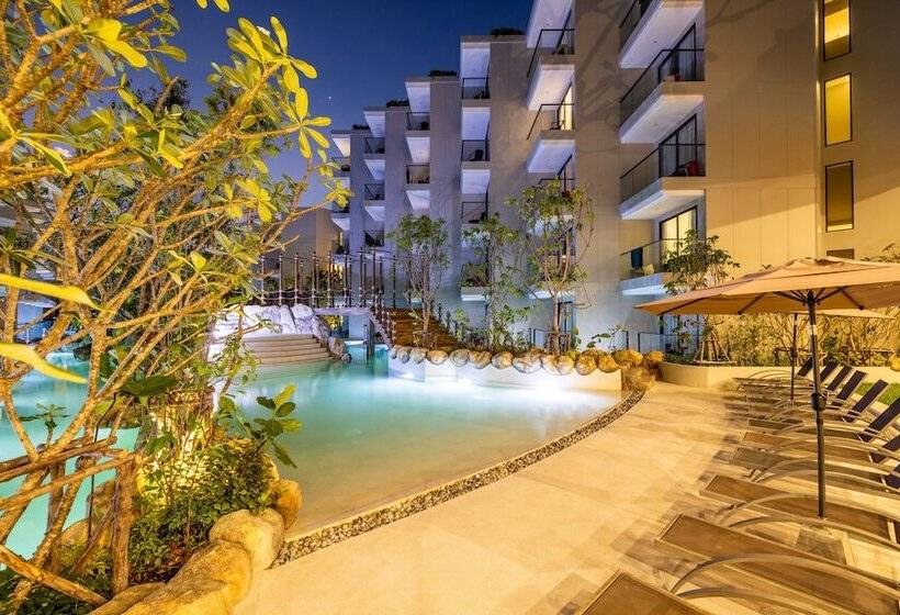 Отель Phuket Emerald Beach Resort