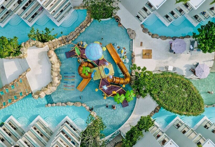 Отель Phuket Emerald Beach Resort