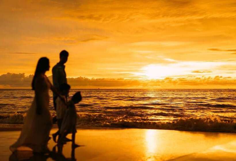 هتل Phuket Emerald Beach Resort