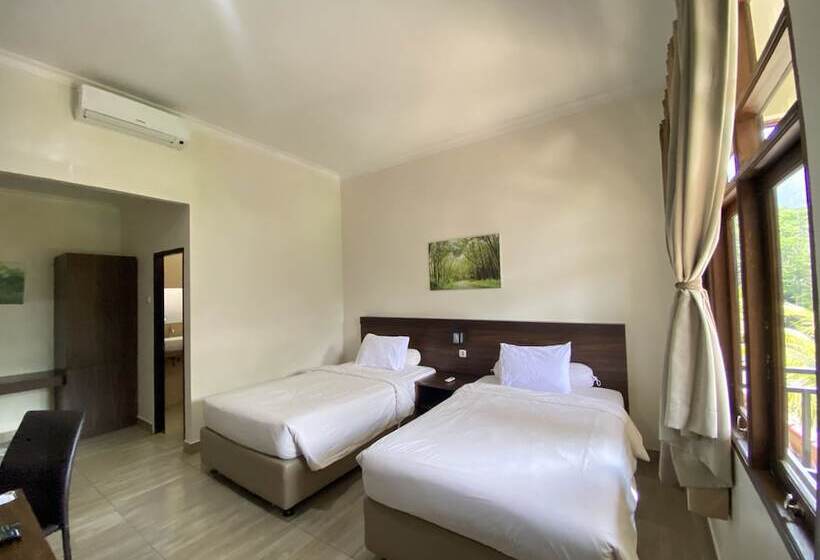 בית מלון כפרי Dayang Resort Singkawang