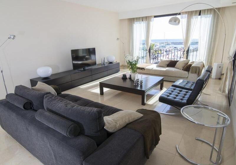 ホテル Paradise At Puerto Banus