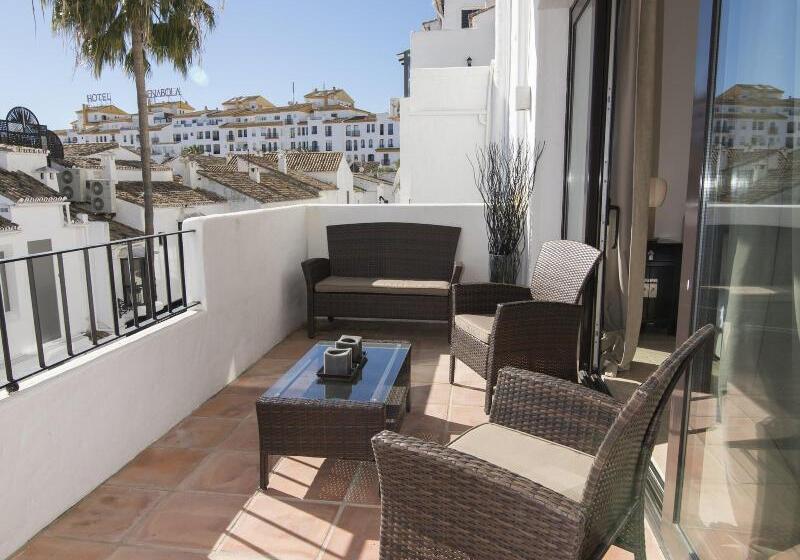 ホテル Paradise At Puerto Banus