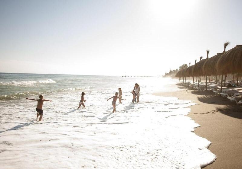 ホテル Paradise At Puerto Banus