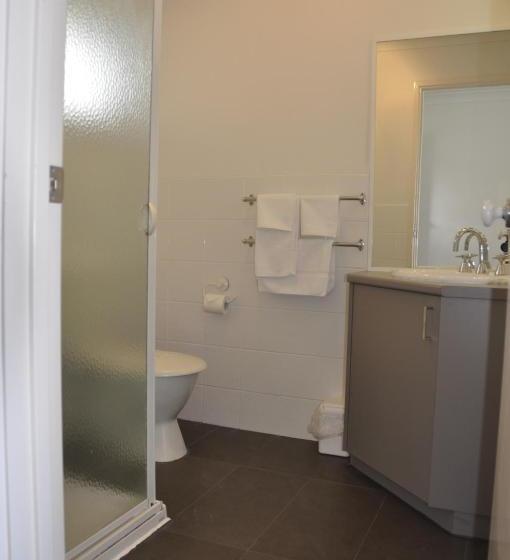 A Great Ocean View Motel